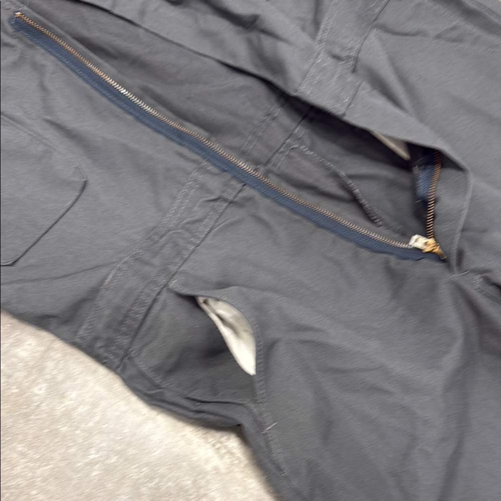 Terminix man jumper π₯π₯ - Picture 5 of 8